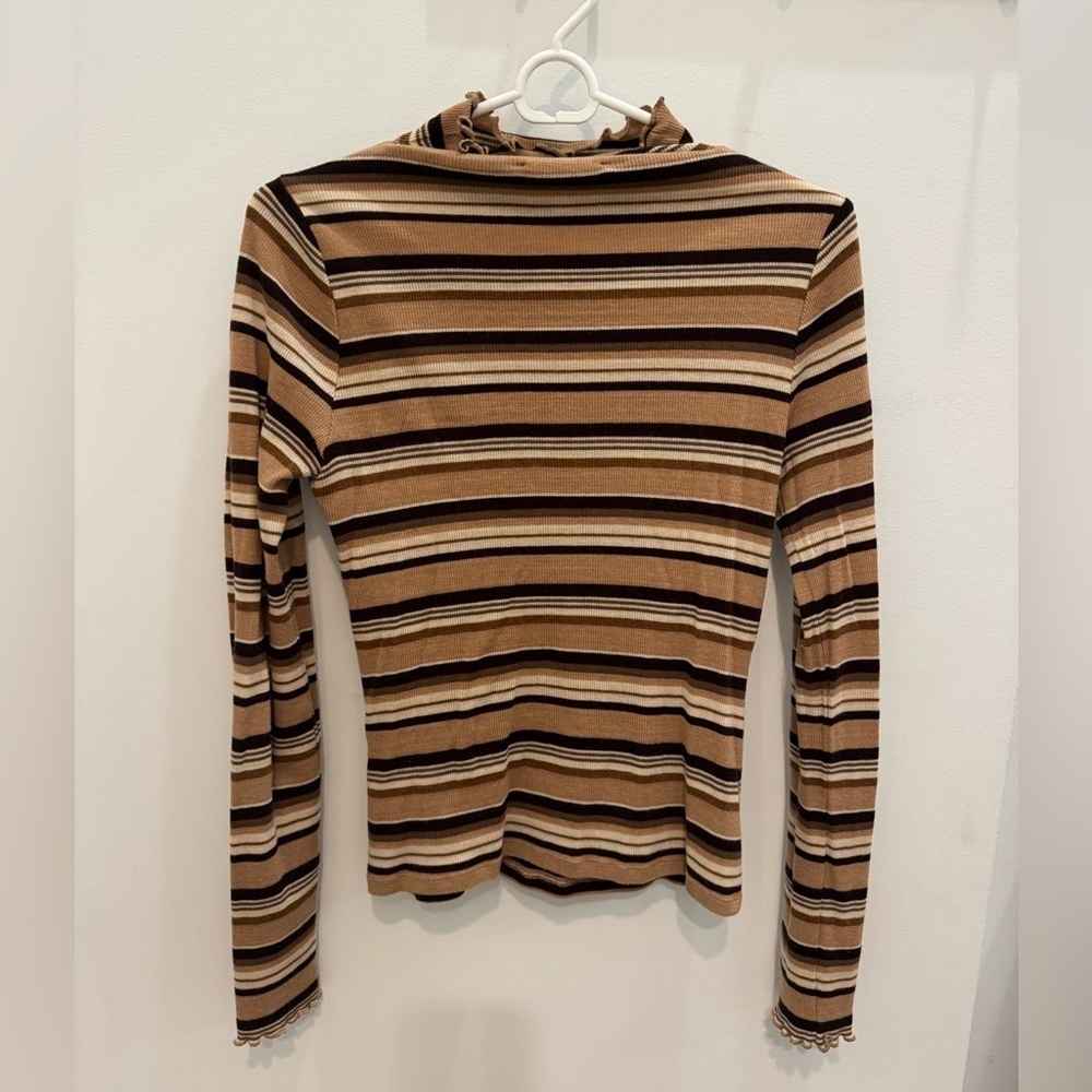 Route Brown Striped Turtleneck - Picture 5 of 6